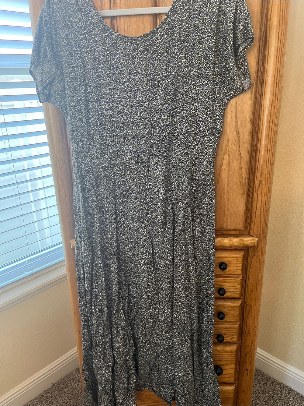 Women's Maxi Black with White, Blue and Beige Flowers Short-Sleeve Dress